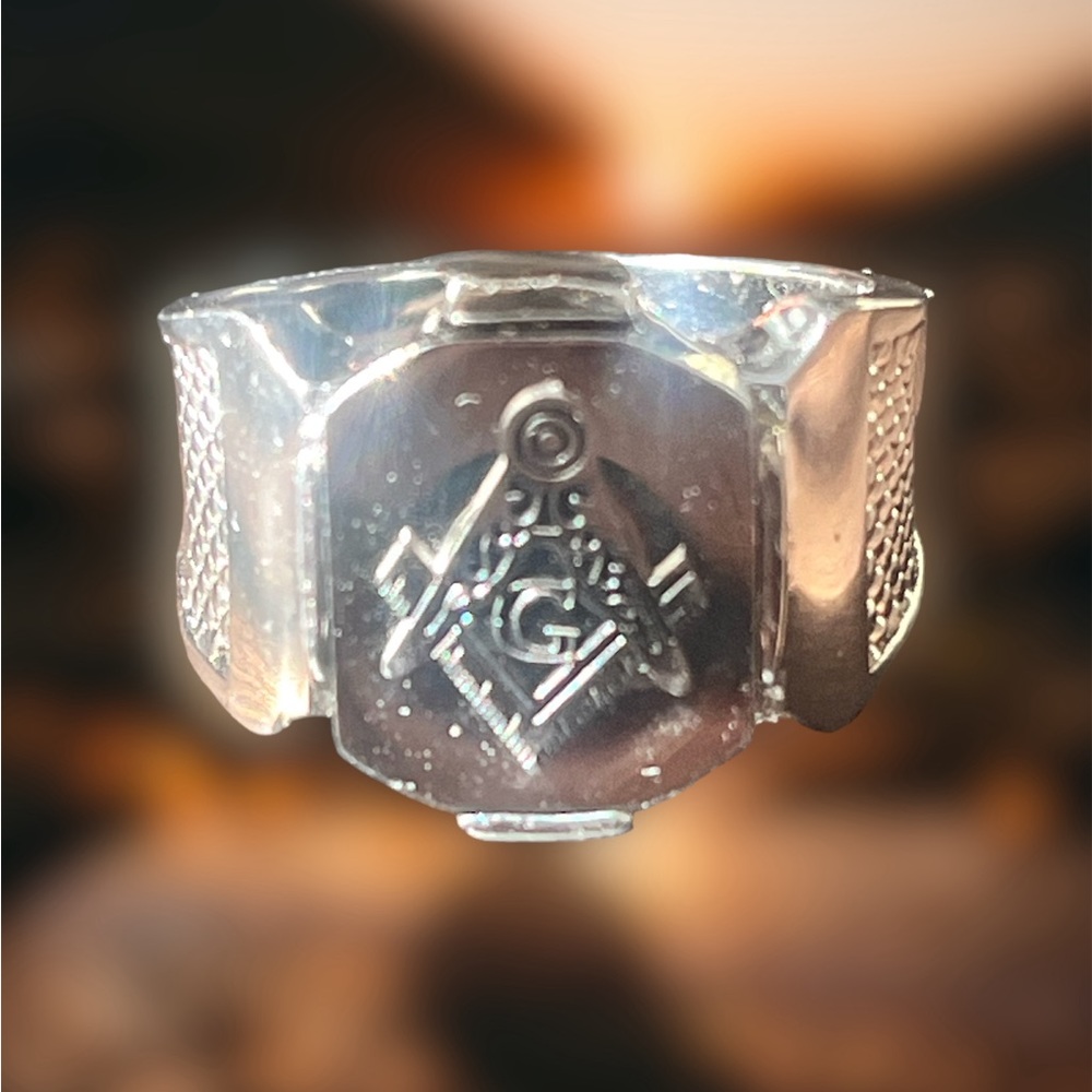 Masonic ring